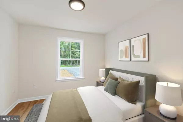 Colonial Beach, VA 22443,62 ROSE WAY