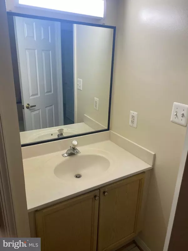 Centreville, VA 20121,14161 AUTUMN CIR