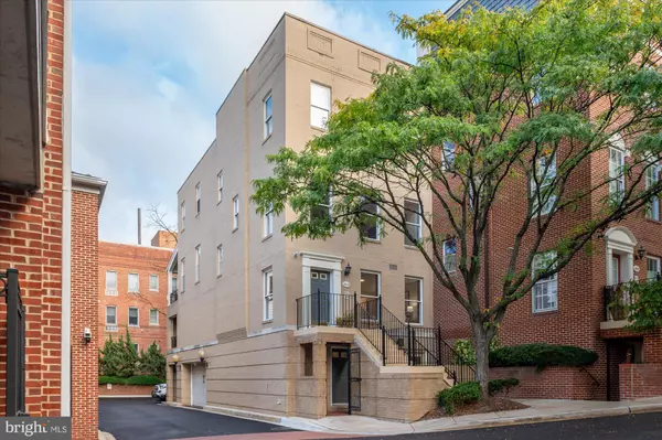 Washington, DC 20009,1913 KALORAMA PL NW #13