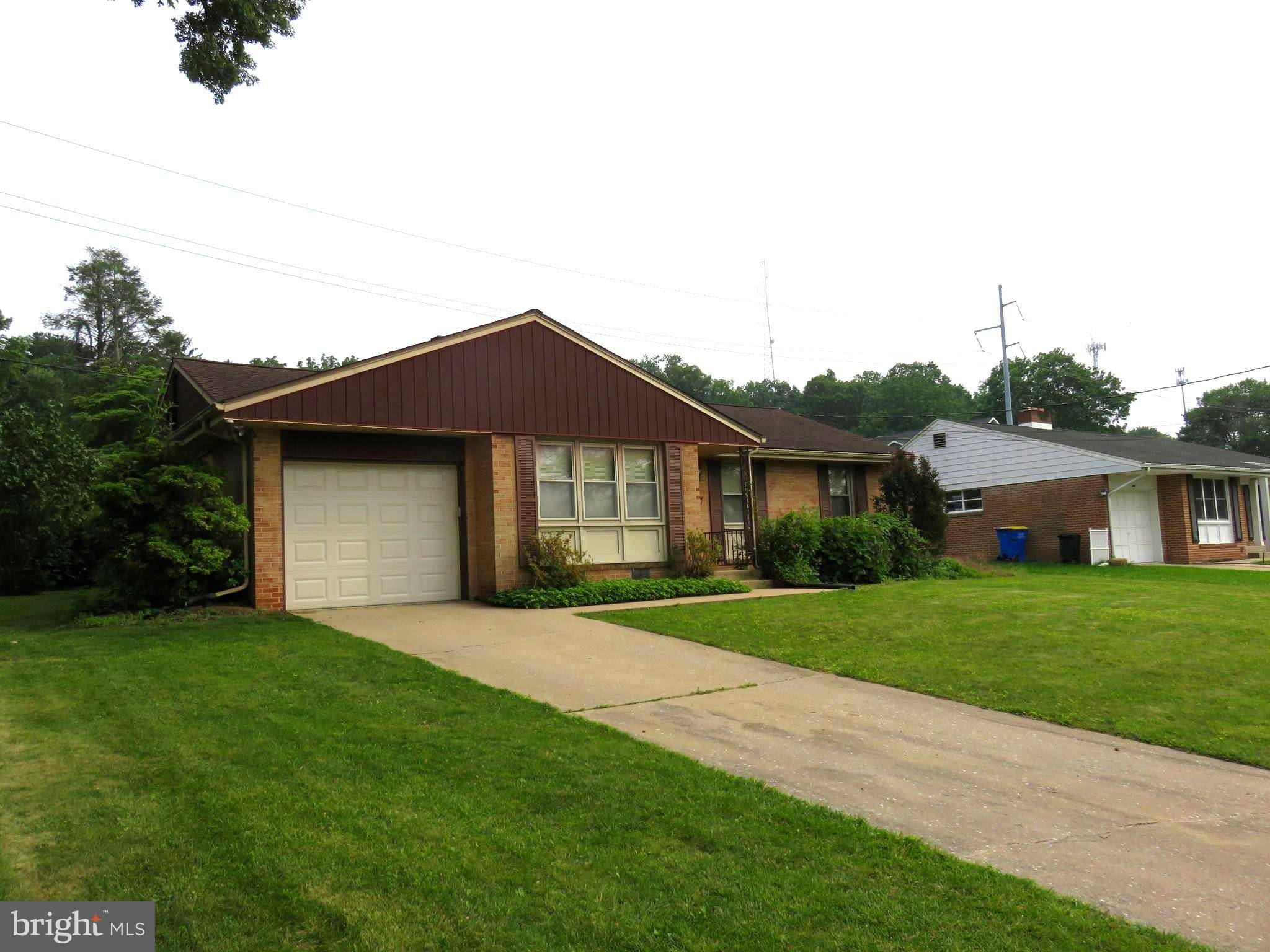 York, PA 17403,716 HILLCREST RD