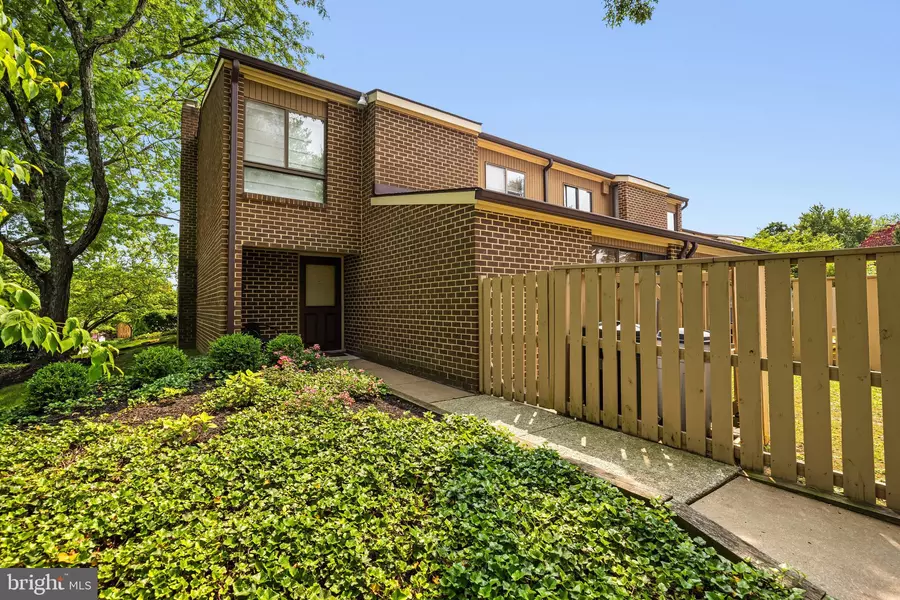 1 PACERS LN #A, Baltimore, MD 21208