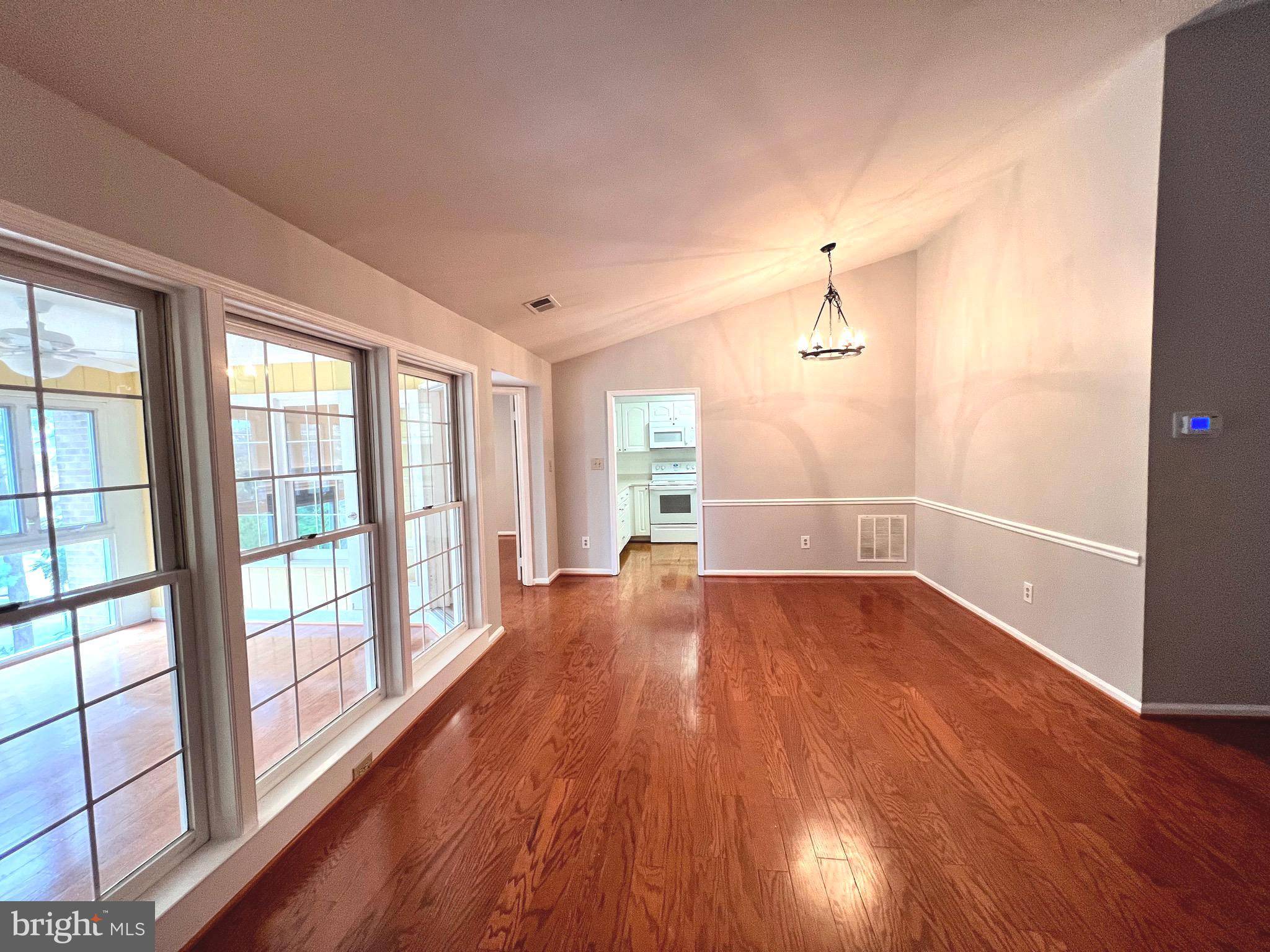 North Bethesda, MD 20852,5715 BREWER HOUSE CIR #301