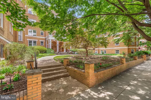 Washington, DC 20009,1820 CLYDESDALE PL NW #309