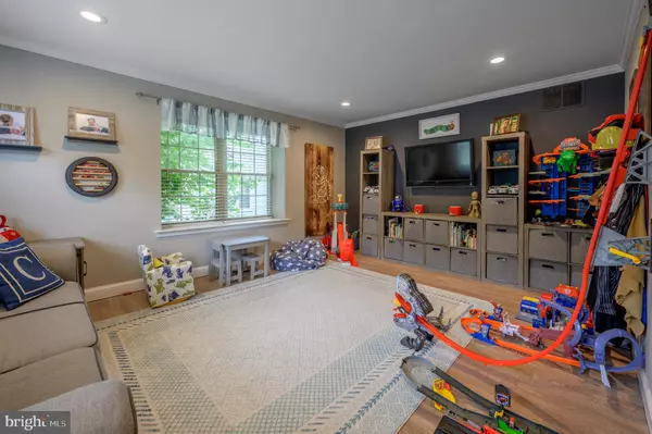 West Deptford, NJ 08051,17 TATTERSALL DR