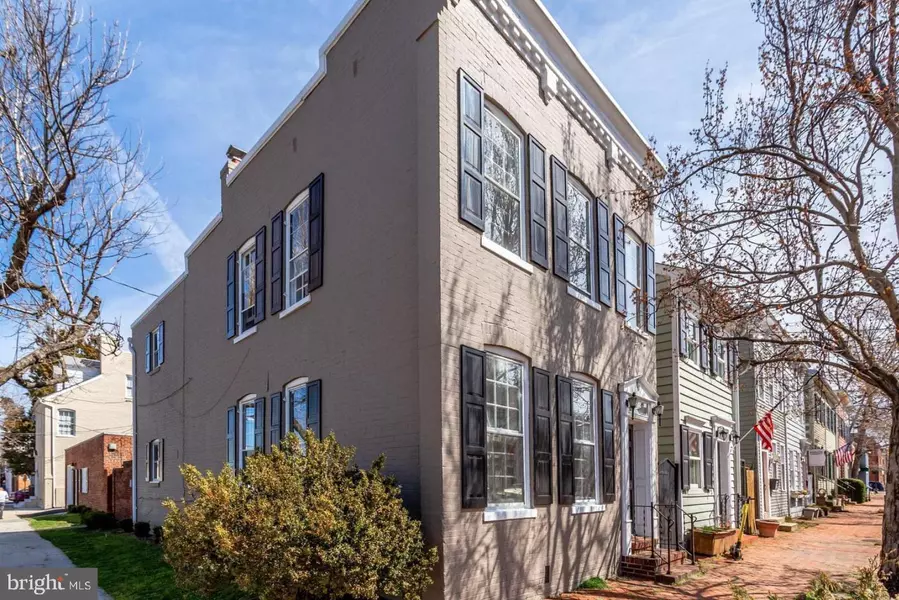 1223 PRINCE ST #2, Alexandria, VA 22314