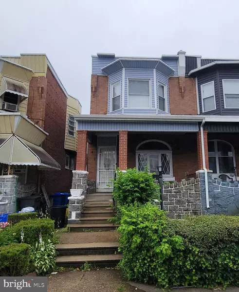 5642 CEDAR AVE, Philadelphia, PA 19143
