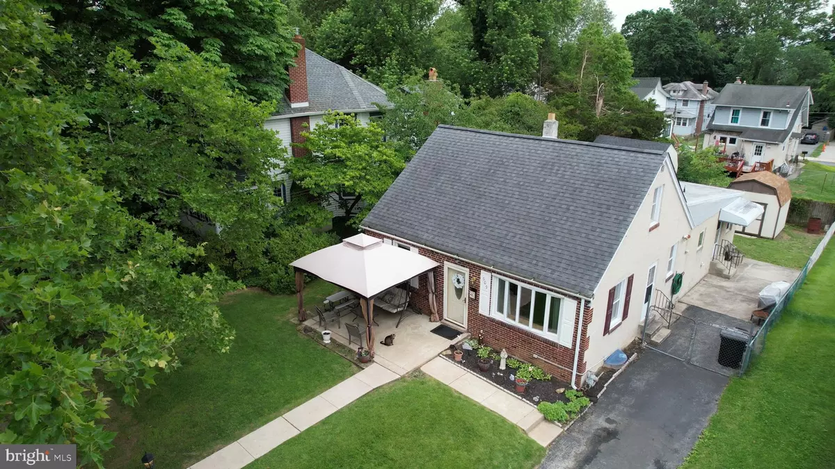 Glenolden, PA 19036,609 S ELMWOOD AVE
