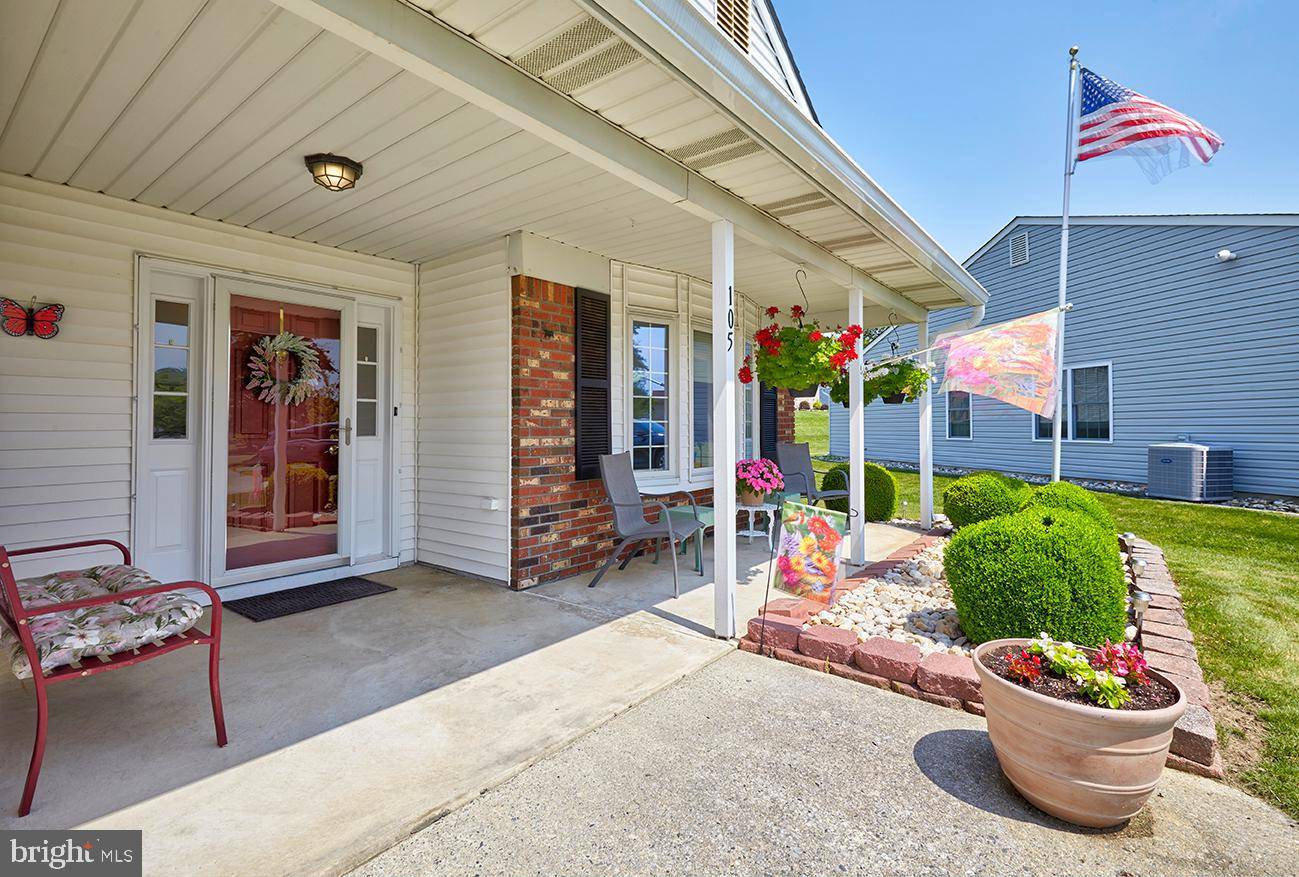 Columbus, NJ 08022,105 COUNTRY CIRCLE