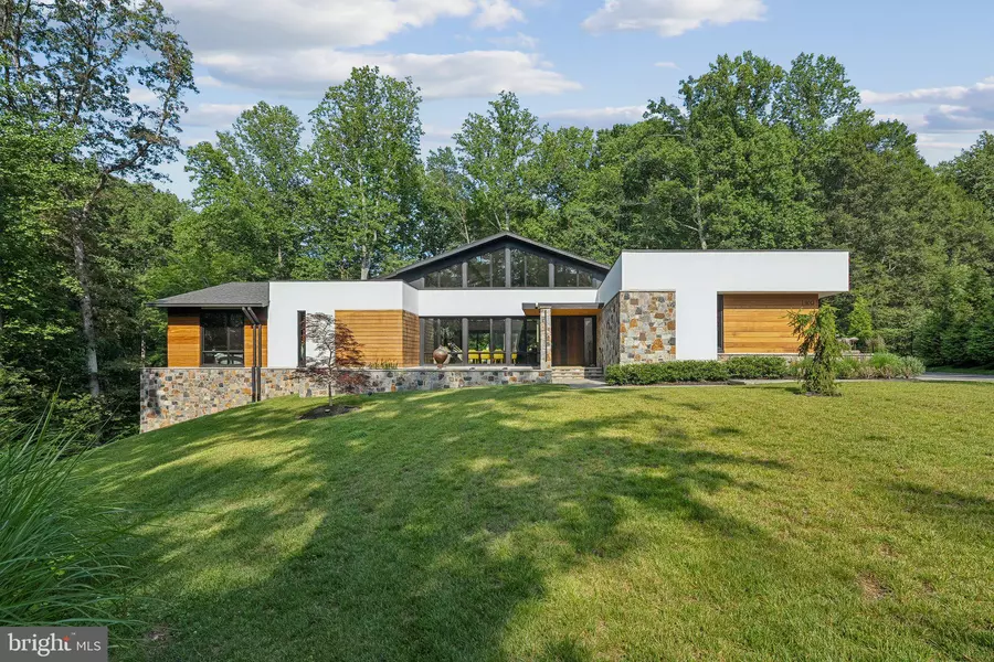 11013 RIVERWOOD DR, Potomac, MD 20854