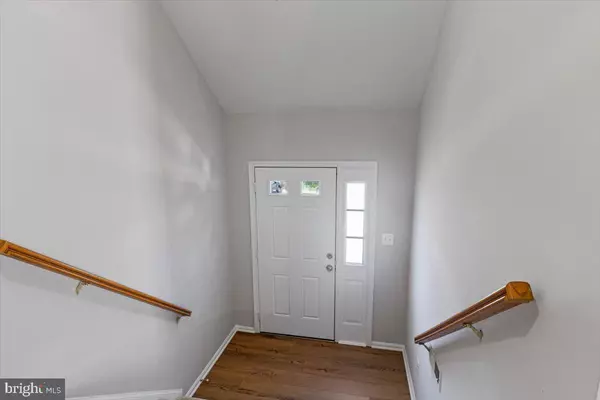 Centreville, VA 20121,6856 KERRYWOOD CIR