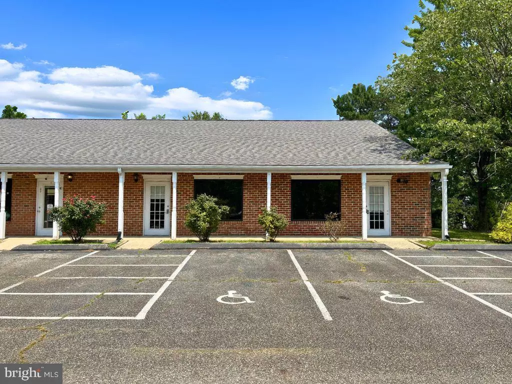 Hollywood, MD 20636,24502 THREE NOTCH RD #A