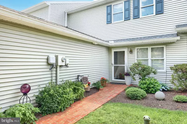 York, PA 17408,2632 GRANDVIEW PARK DR #11