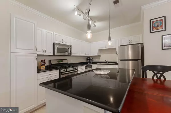 Herndon, VA 20171,12921 CENTRE PARK CIR #102