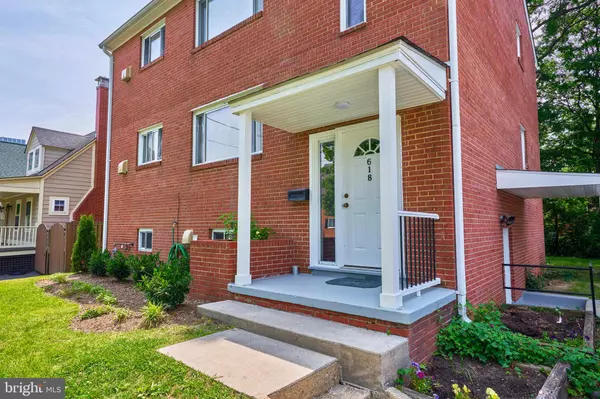Arlington, VA 22202,618 19TH ST S