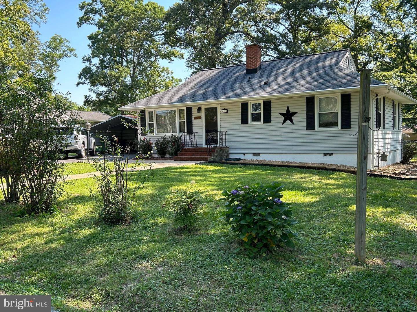 6 BLAIR RD, Fredericksburg, VA 22405