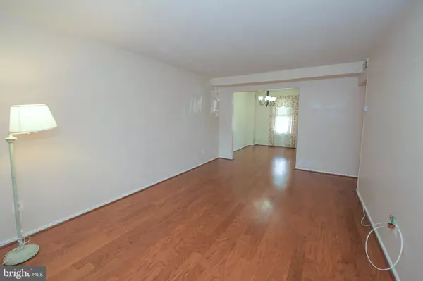 Bensalem, PA 19020,5734 ARCADIA CT