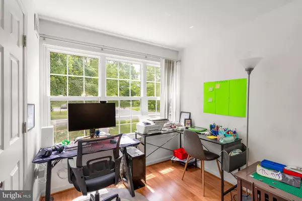 Silver Spring, MD 20906,8 NORMANDY SQUARE CT #C