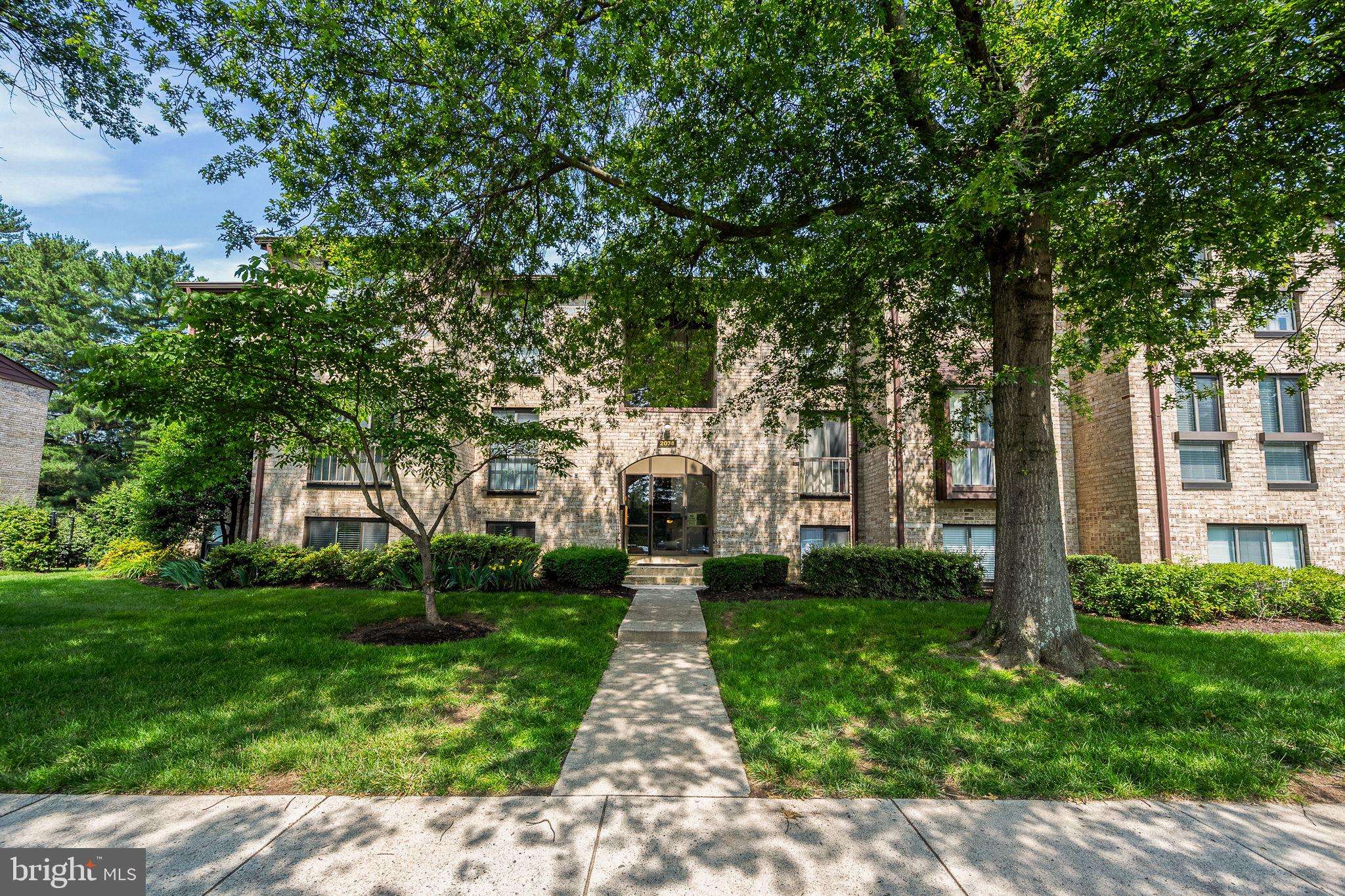 2074 ROYAL FERN CT #1C, Reston, VA 20191