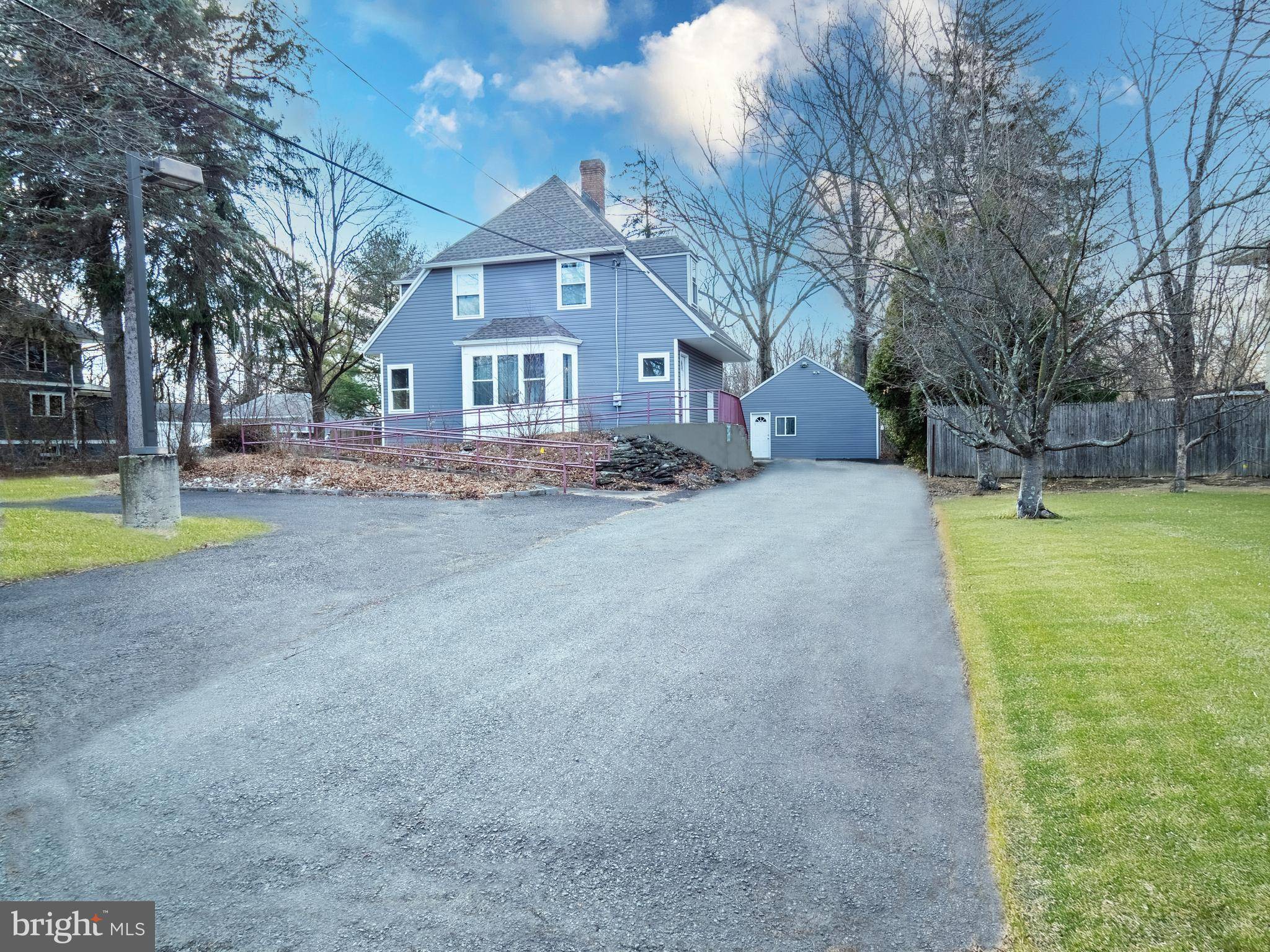 2405 PENNINGTON RD, Pennington, NJ 08534