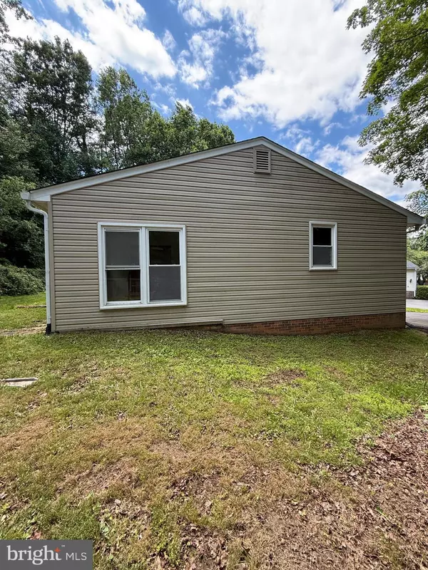 Vienna, VA 22181,2133 FREDA DR