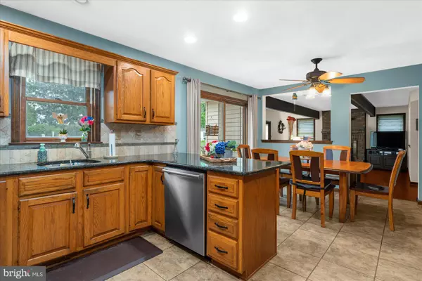Gilbertsville, PA 19525,417 BOW LN