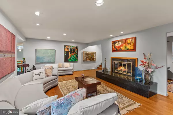 Washington, DC 20016,5211 MACARTHUR TER NW