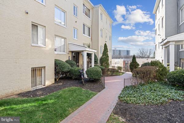 713 BRANDYWINE ST SE #203, Washington, DC 20032