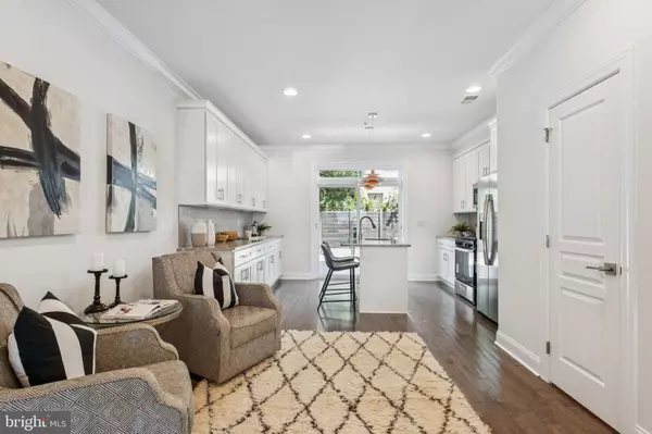 Philadelphia, PA 19121,2529 W OXFORD ST