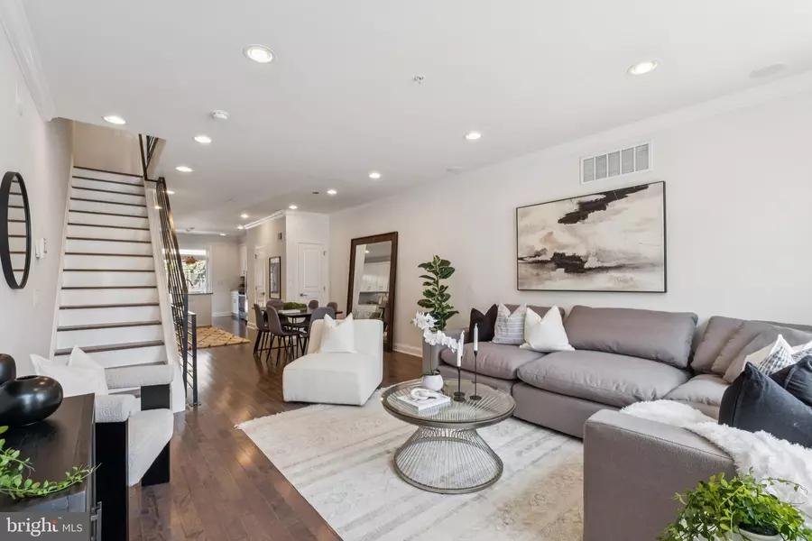 2529 W OXFORD ST, Philadelphia, PA 19121