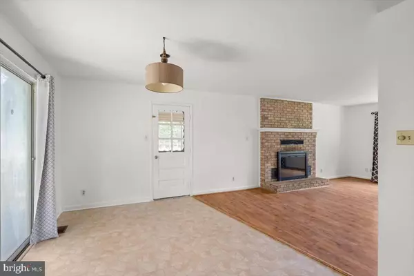 Harpers Ferry, WV 25425,87 BLUE RIDGE LOOP