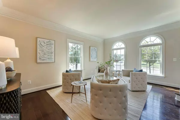 Ashburn, VA 20147,44306 KENTMERE CT