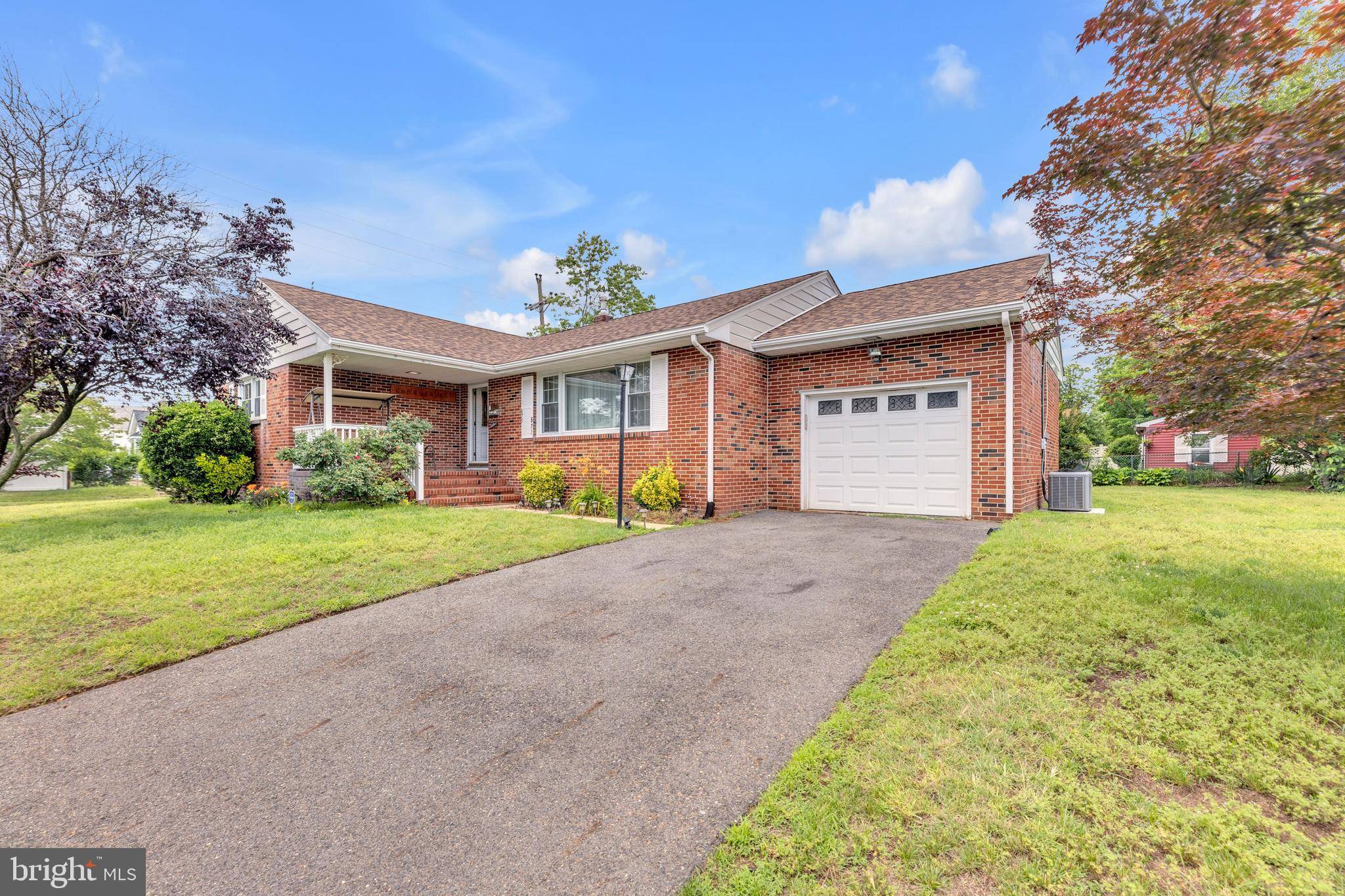 Burlington, NJ 08016,677 ELLA AVE