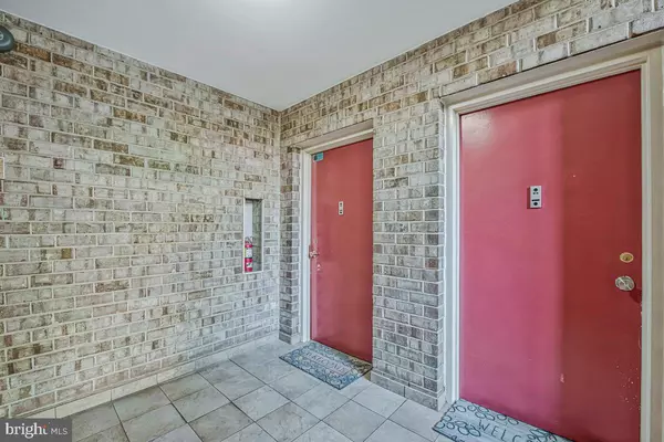Washington, DC 20012,7054 EASTERN AVE NW #103