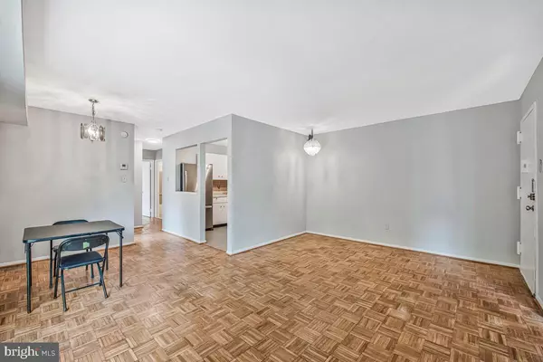 Washington, DC 20012,7054 EASTERN AVE NW #103