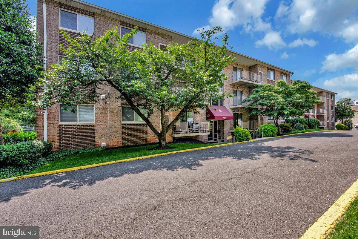 7054 EASTERN AVE NW #103, Washington, DC 20012