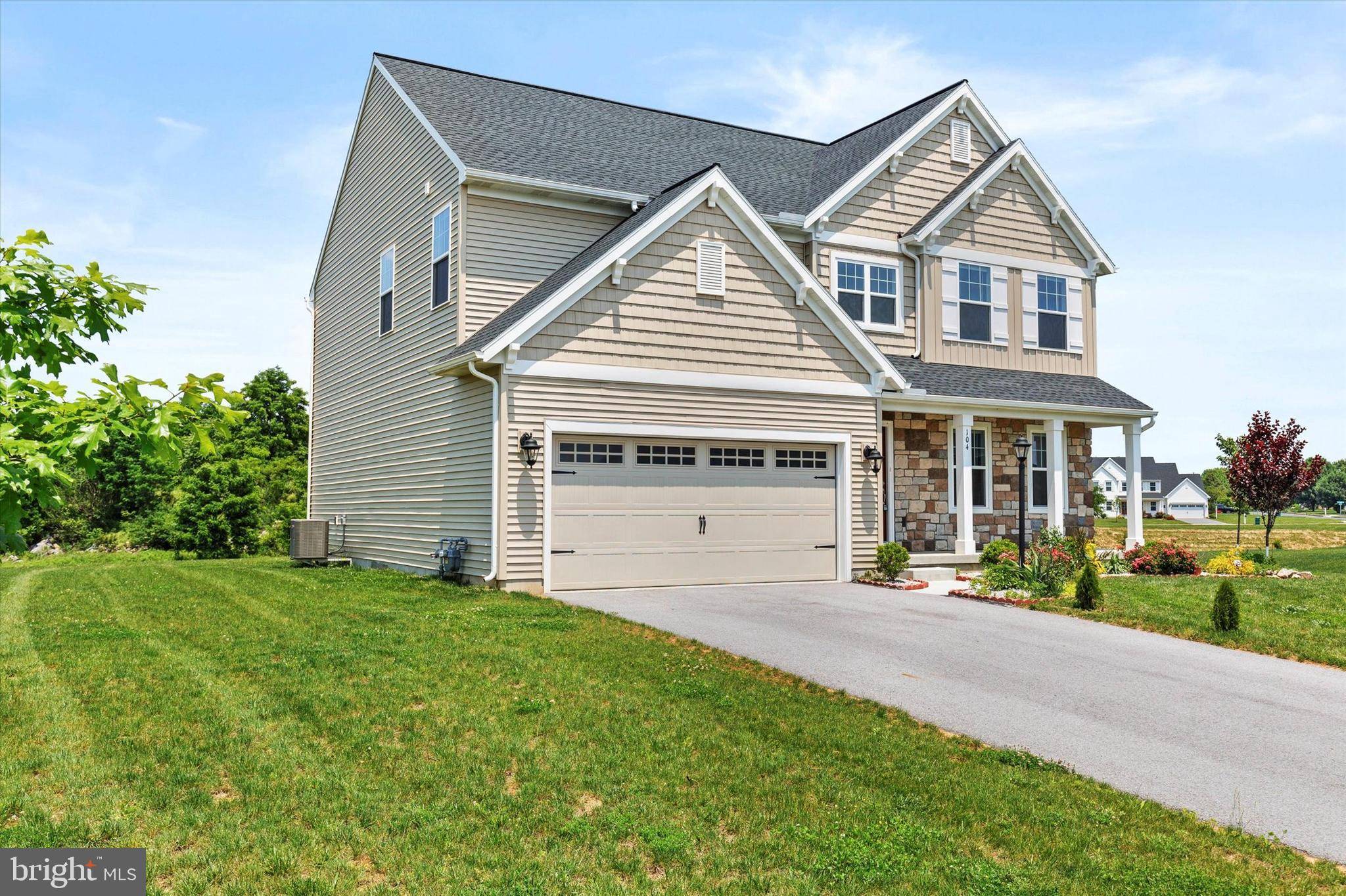 Carlisle, PA 17015,104 BERKSHIRE DR