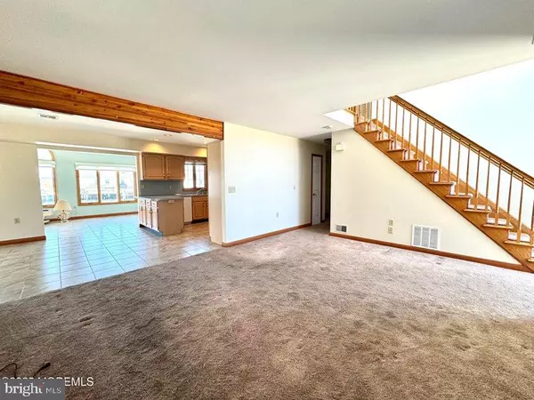 Barnegat, NJ 08005,219 NEWARK RD S