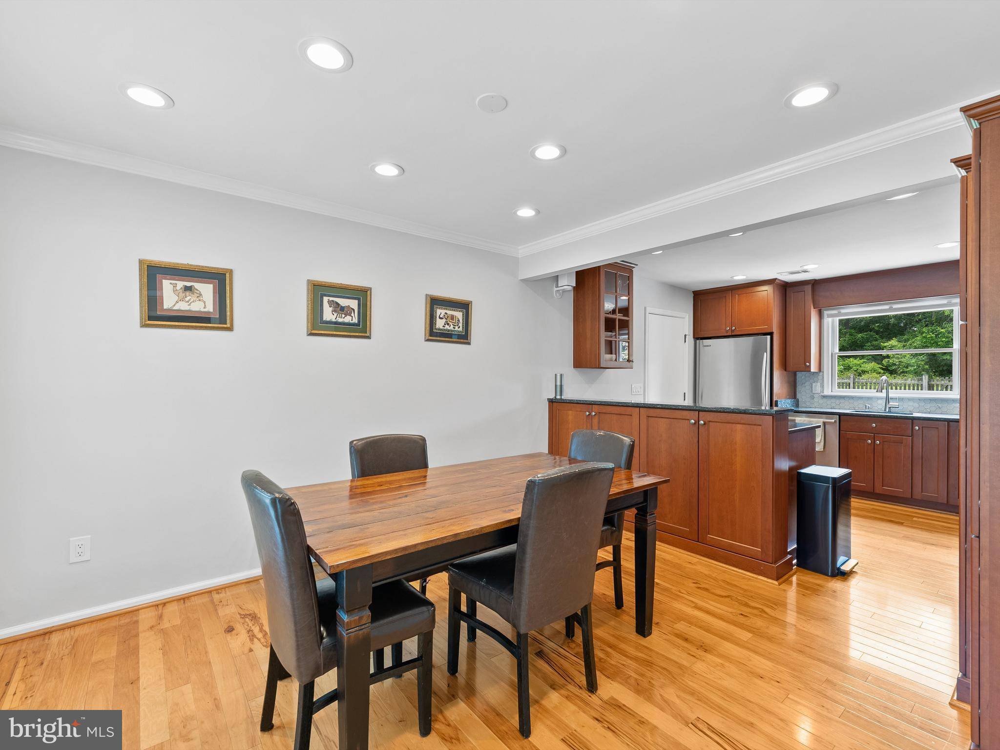 Chantilly, VA 20151,13517 POINT PLEASANT DR