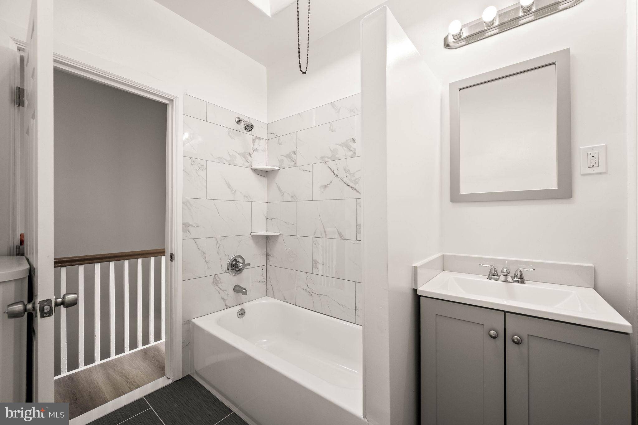 Philadelphia, PA 19124,5242 SYLVESTER ST