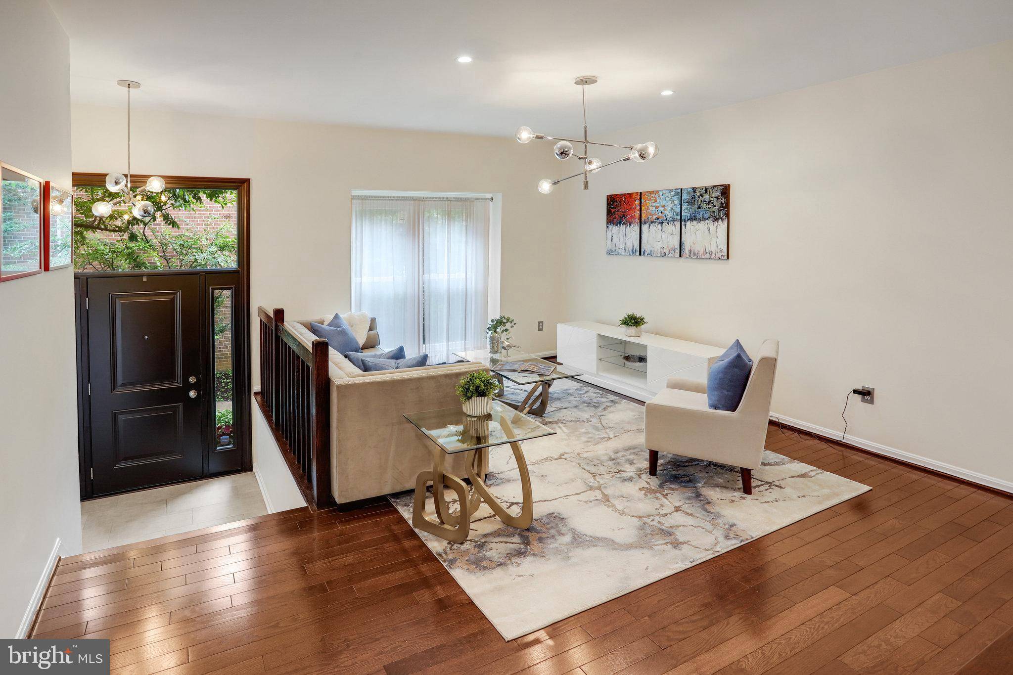 North Bethesda, MD 20852,5026 CLOISTER DR