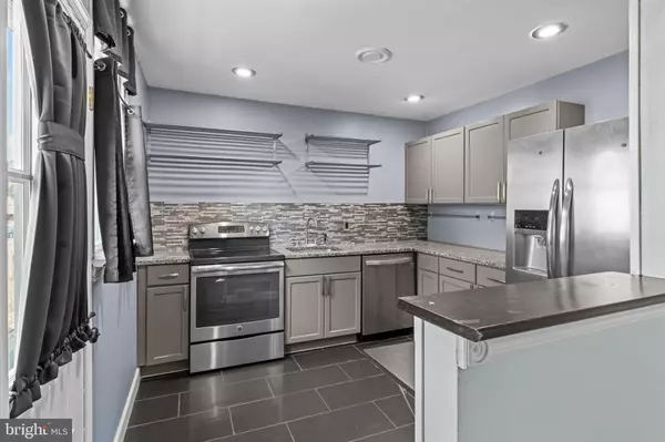 Glenside, PA 19038,742 TENNIS AVE