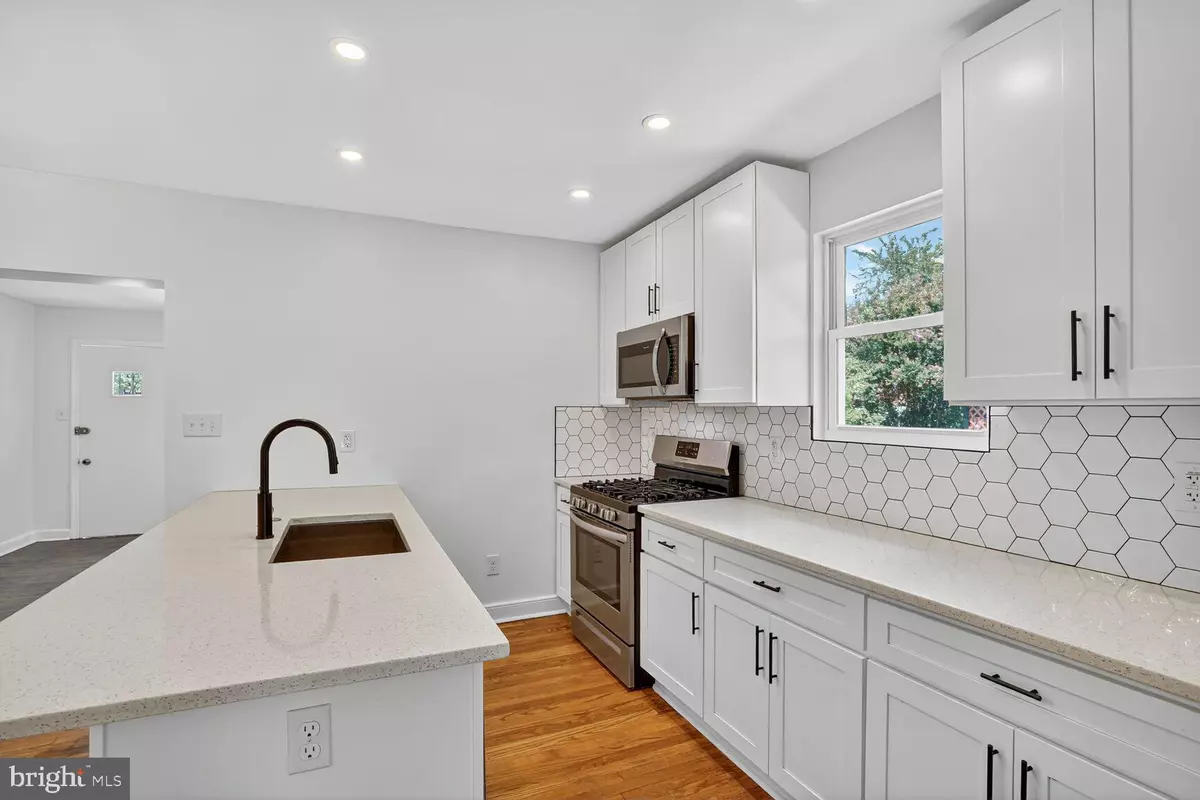 Washington, DC 20017,832 DELAFIELD ST NE