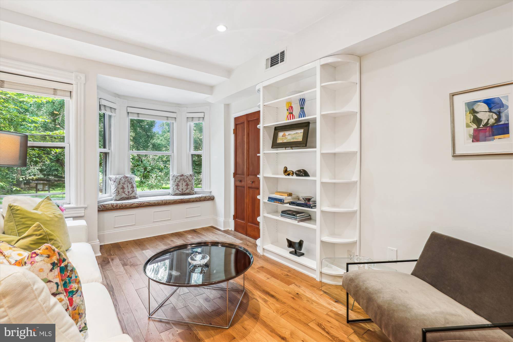 Washington, DC 20007,3042 R ST NW #2