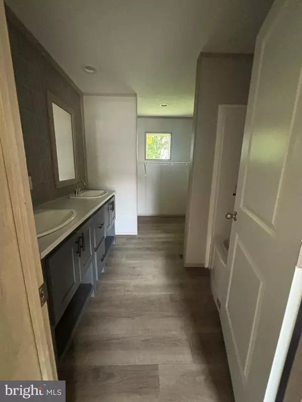 Bainbridge, PA 17502,254 WALNUT ST