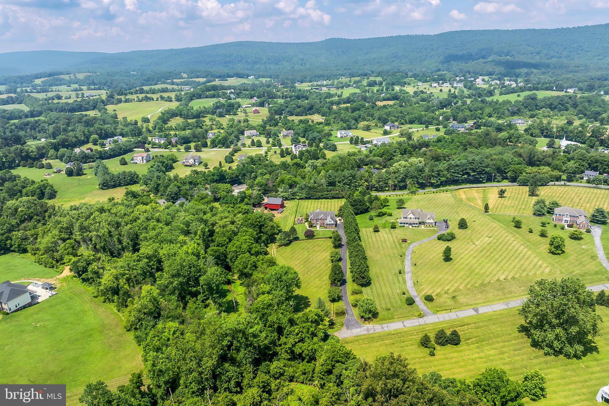 Hillsboro, VA 20132,14311 PINOT NOIR LN