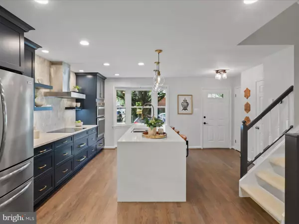 Arlington, VA 22205,843 N GREENBRIER ST