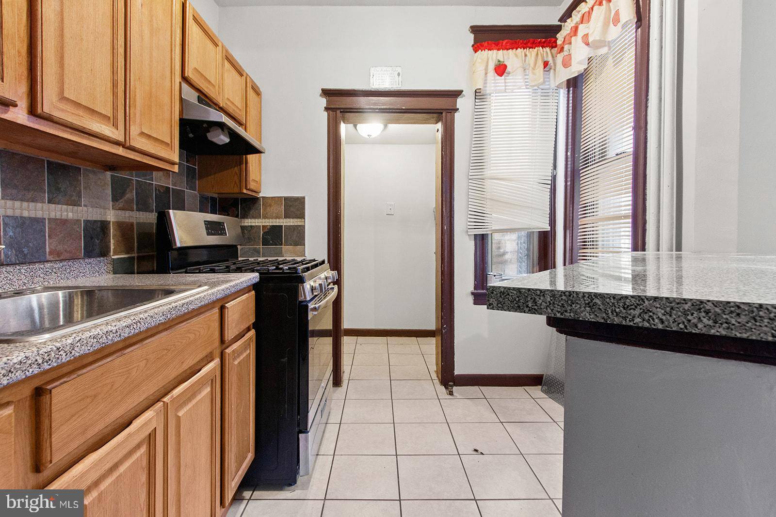 Philadelphia, PA 19132,2904 N TANEY ST