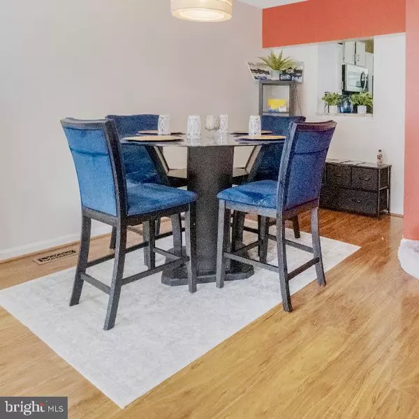 Capitol Heights, MD 20743,6571 RONALD RD