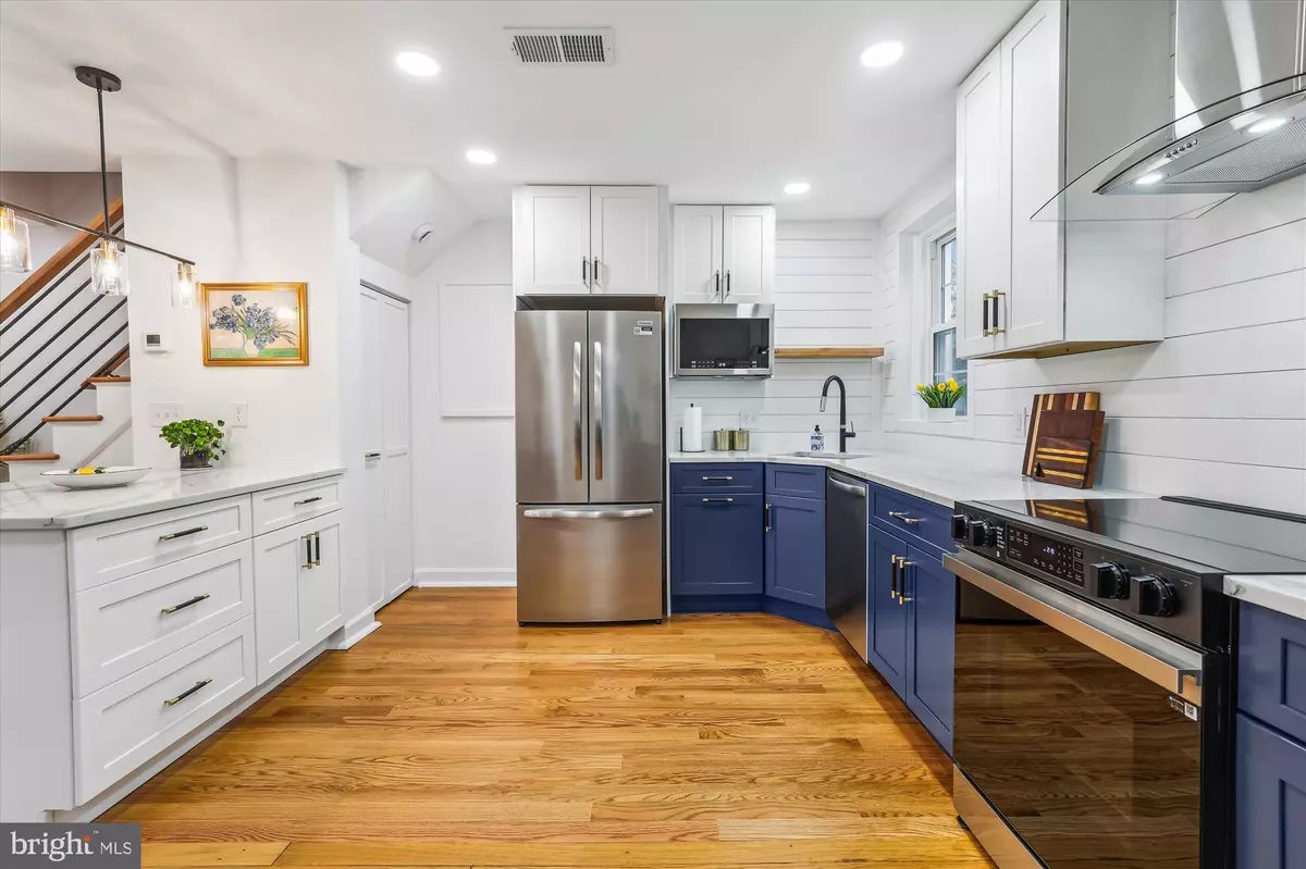 Arlington, VA 22206,2806 S ABINGDON ST #A