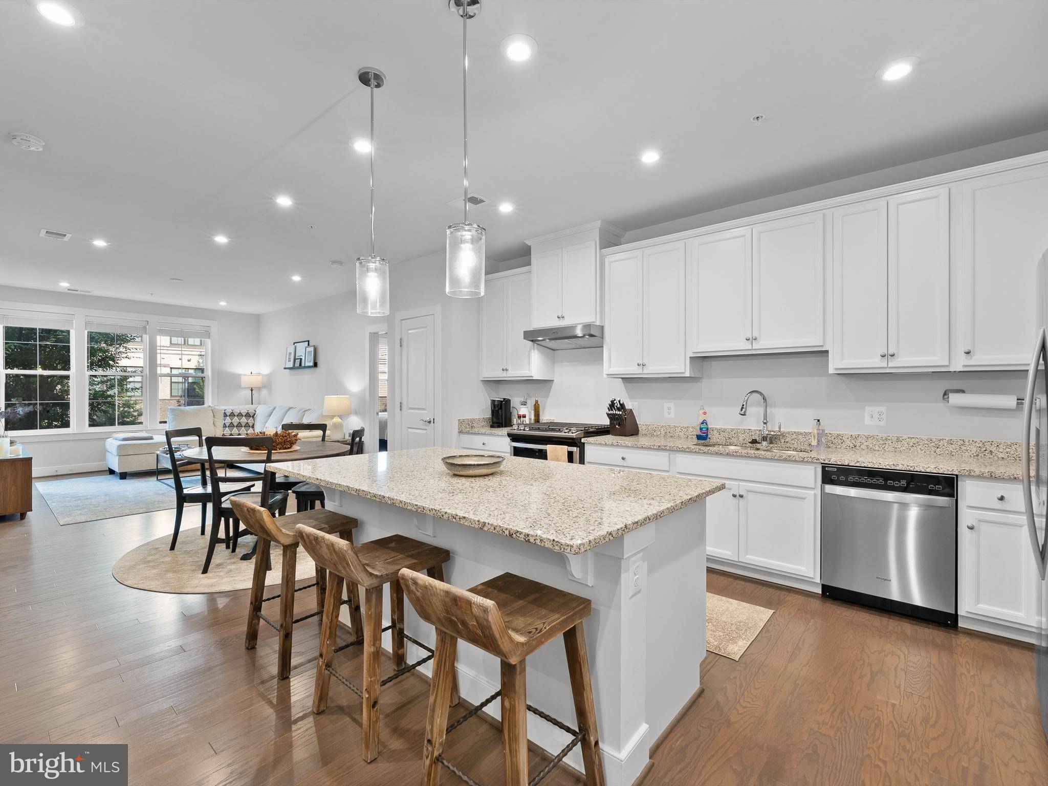 Herndon, VA 20171,2324 WIND CHARM ST #103